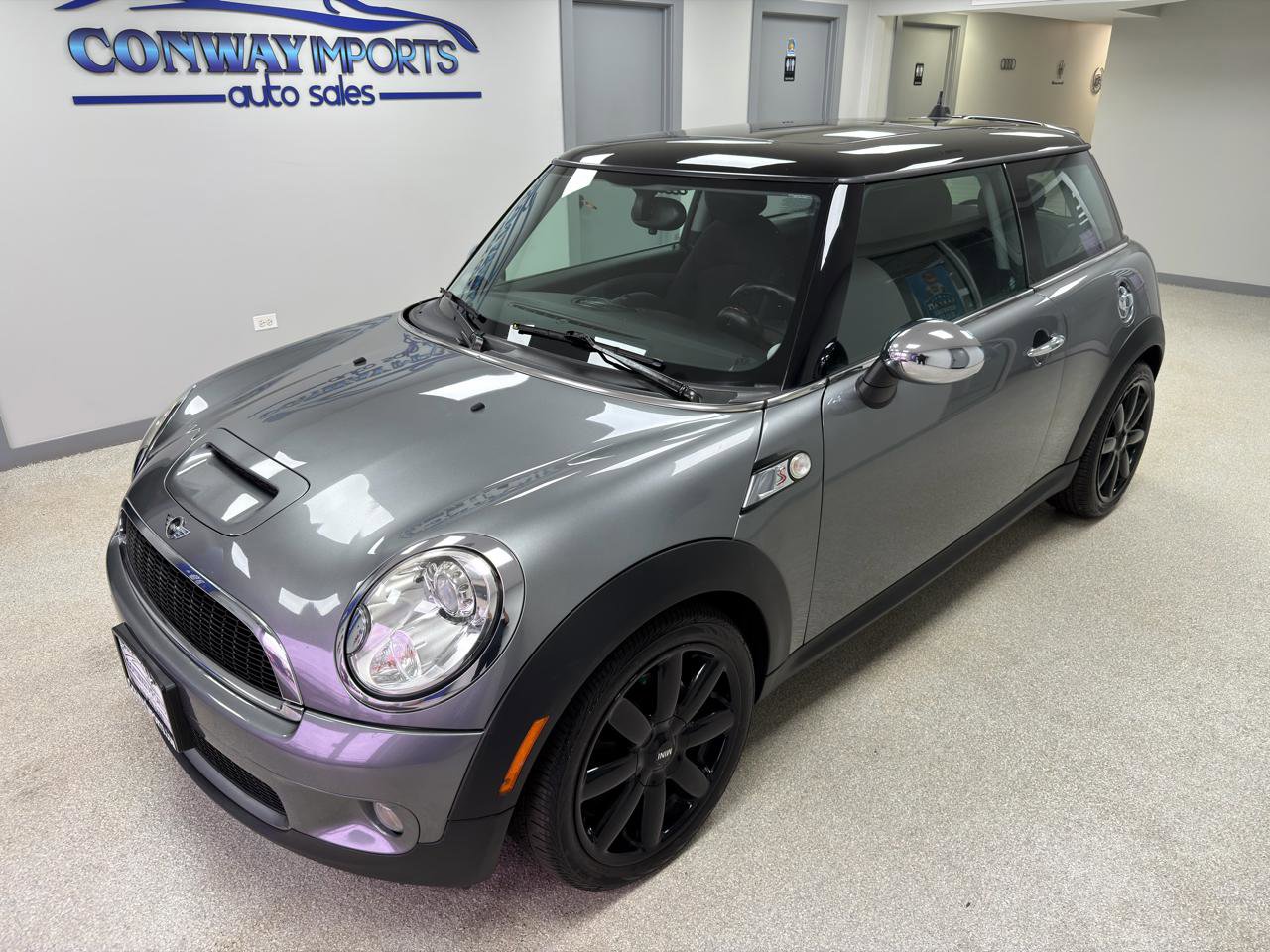 Used 2010 MINI Cooper S image 2