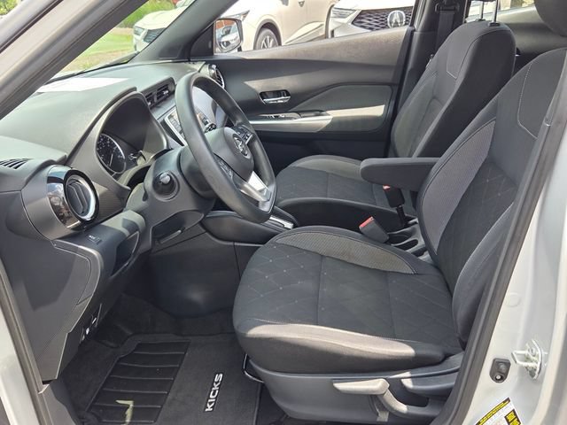 Used 2019 Nissan Kicks SV FWD image 5