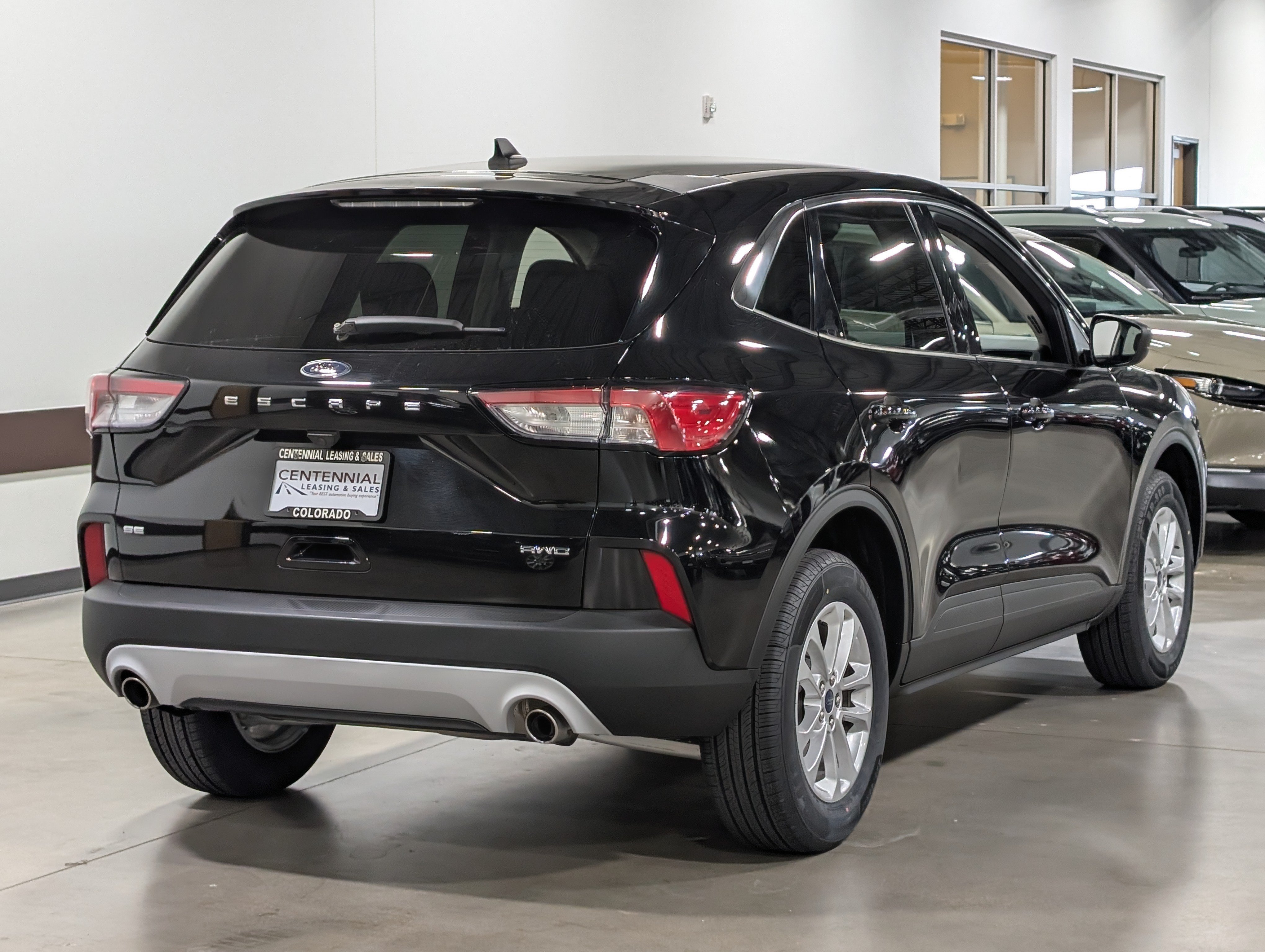 Used 2022 Ford Escape SE AWD/4WD image 3