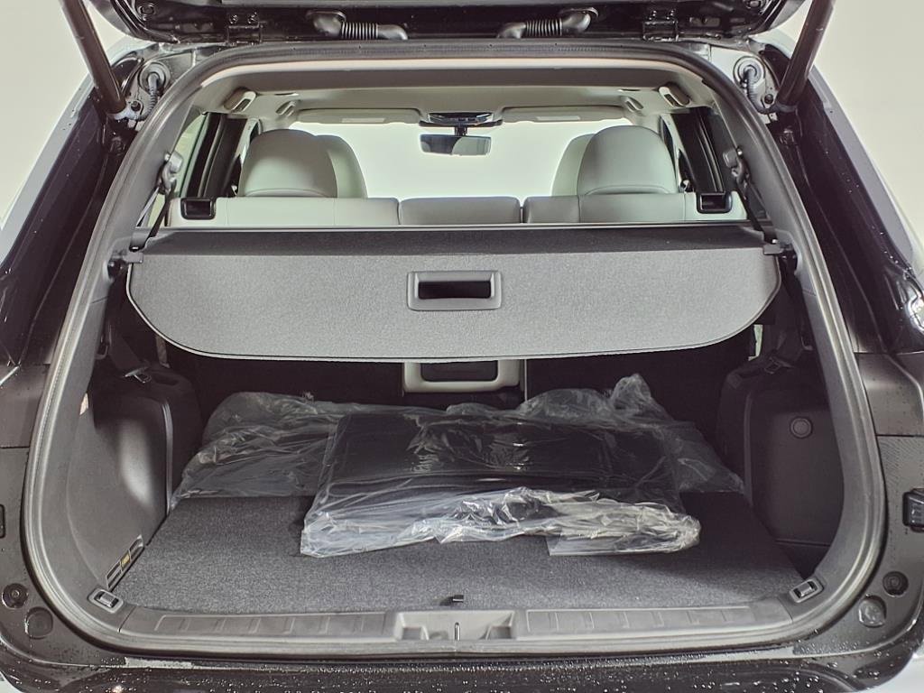 New 2025 Mitsubishi Outlander AWD image 13