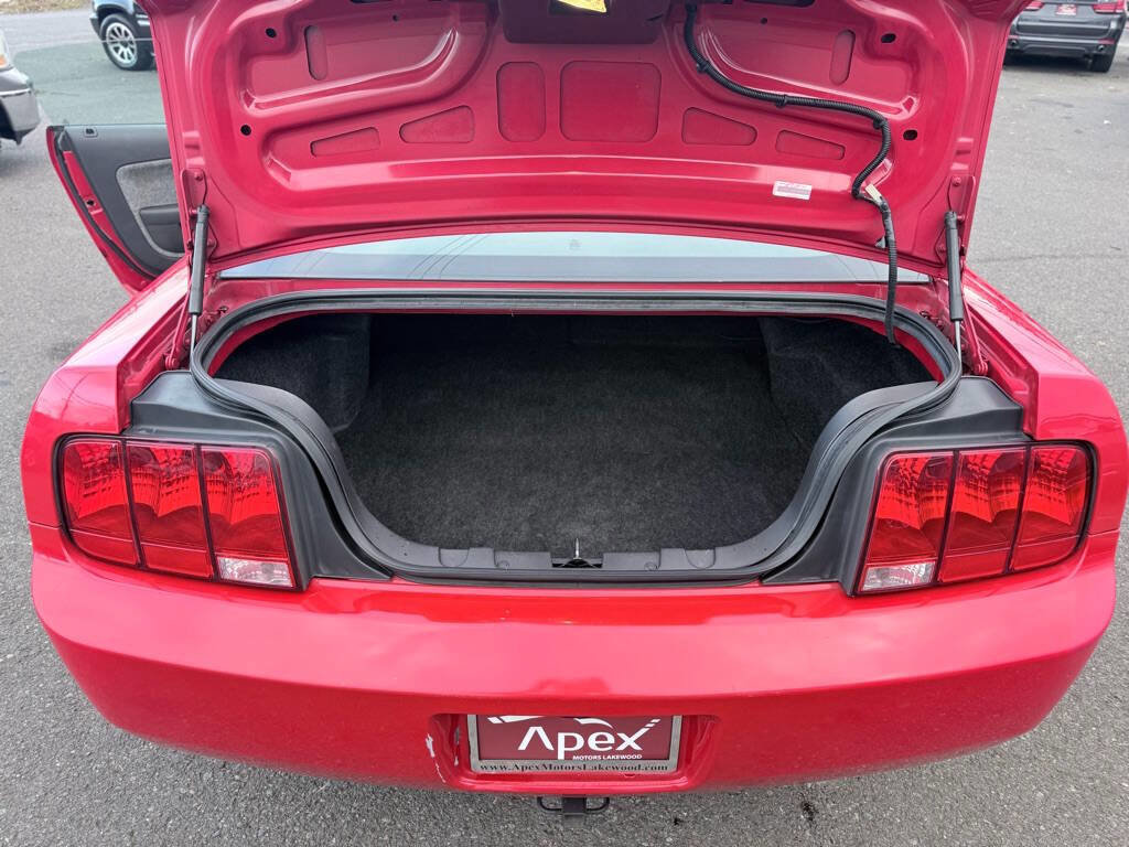 Used 2008 Ford Mustang Premium image 15