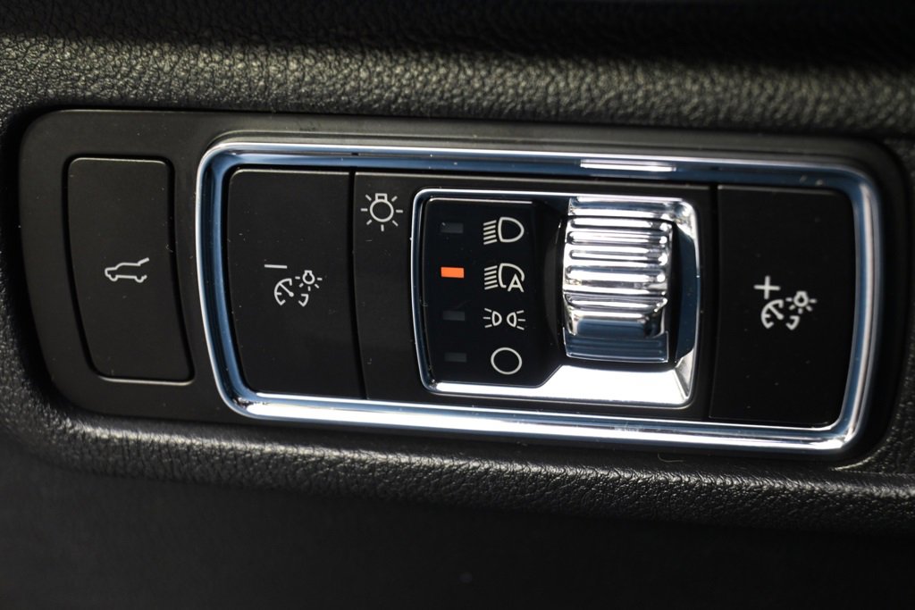 New 2026 Lincoln Corsair Premiere image 24