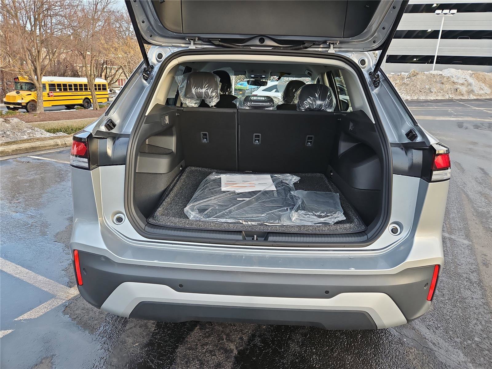 New 2026 Volkswagen Tiguan S image 5