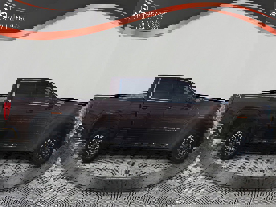 Used 2024 GMC Sierra 2500 SLE w/ SLE Convenience Package image 4