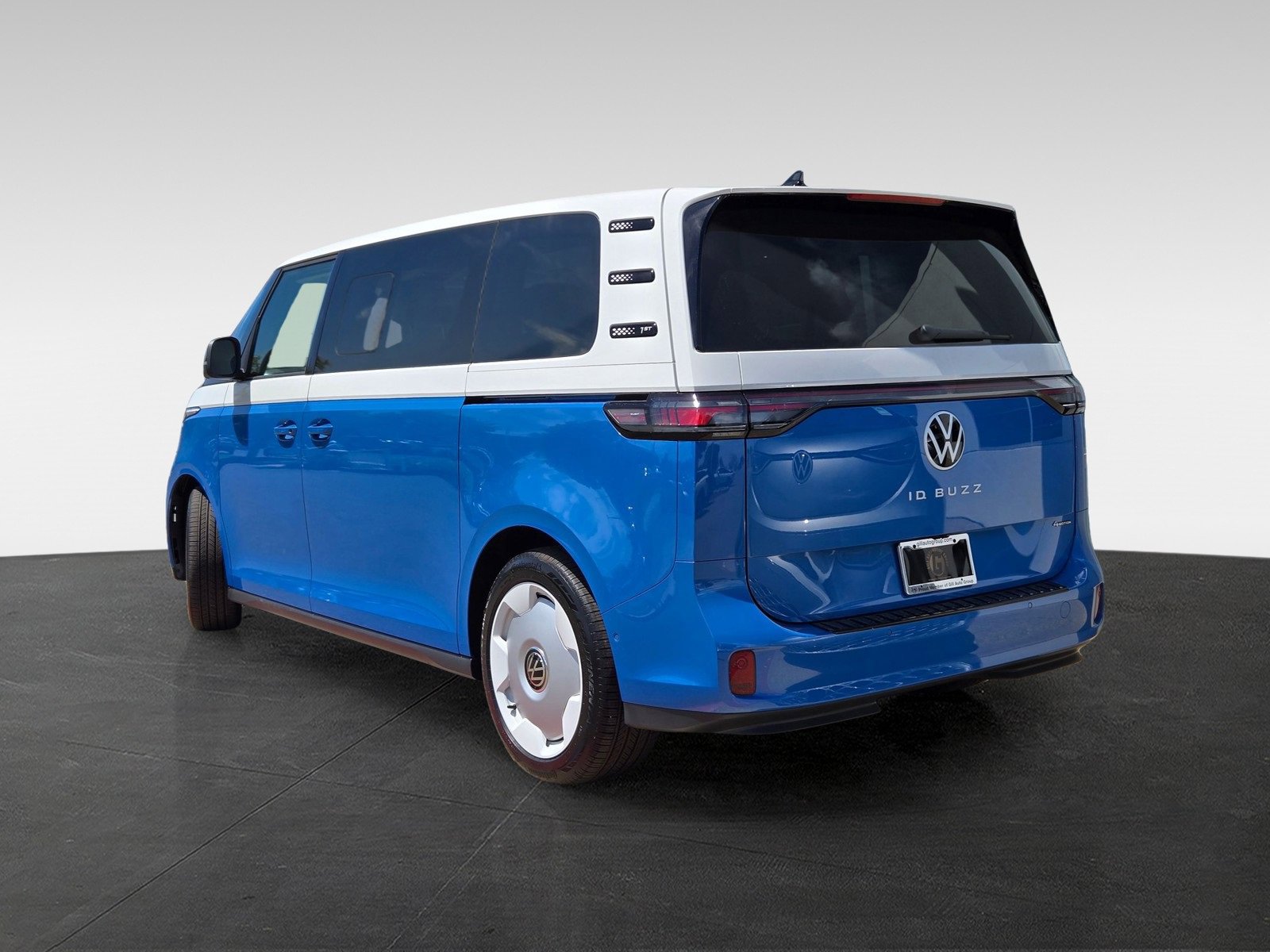 New 2025 Volkswagen ID. Buzz 1st Edition image 4