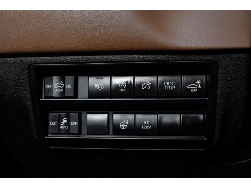 Used 2022 Toyota Tundra 1794 Edition image 38