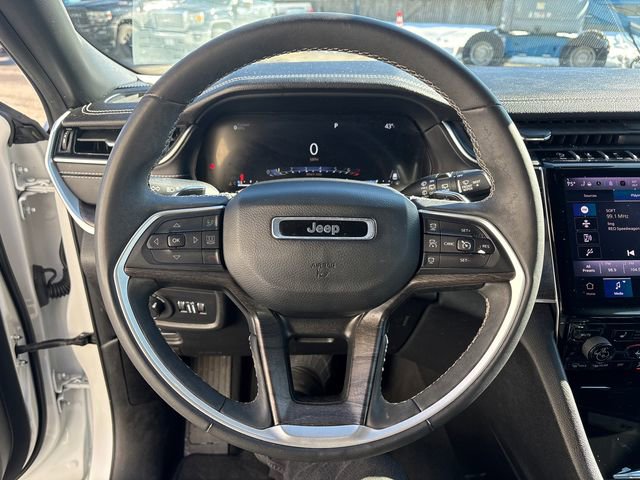 Used 2024 Jeep Grand Cherokee Limited AWD/4WD image 28