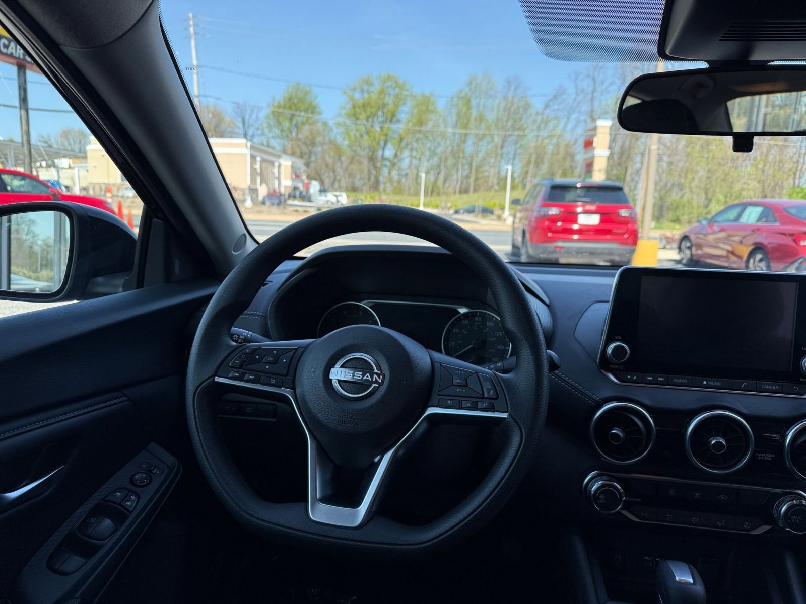 Used 2025 Nissan Sentra SV image 34