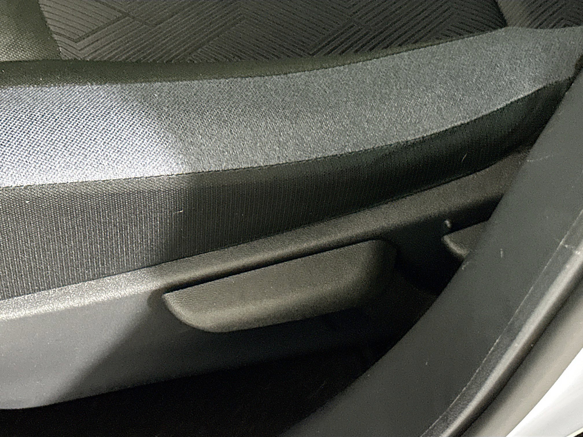 Used 2024 Nissan Versa SV w/ Trunk Package FWD image 13