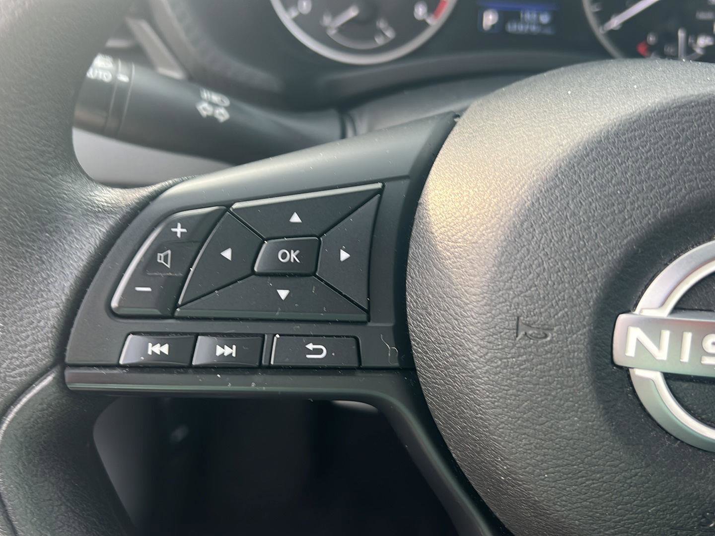 Used 2024 Nissan Sentra S image 21