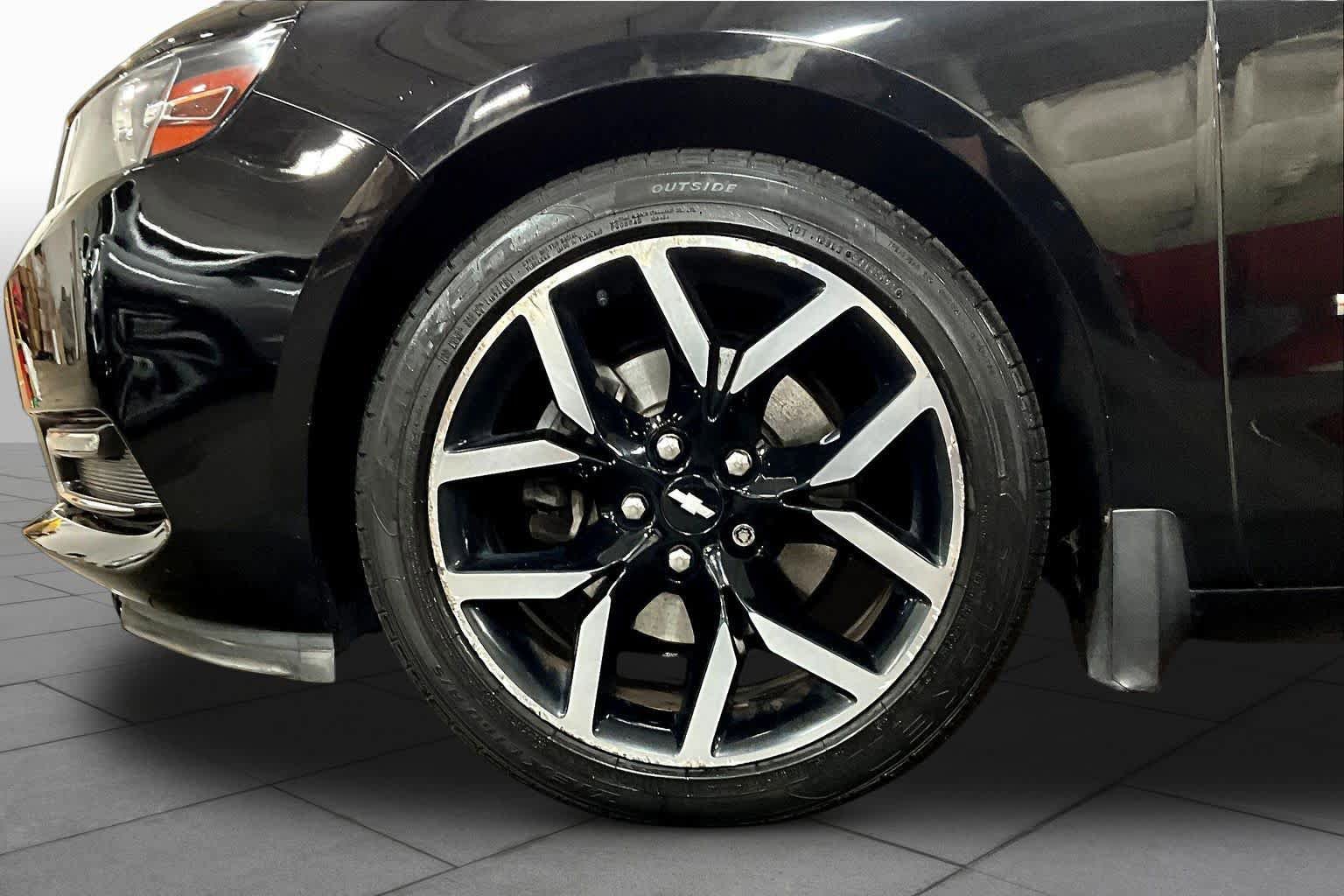 Used 2016 Chevrolet Impala LTZ image 11