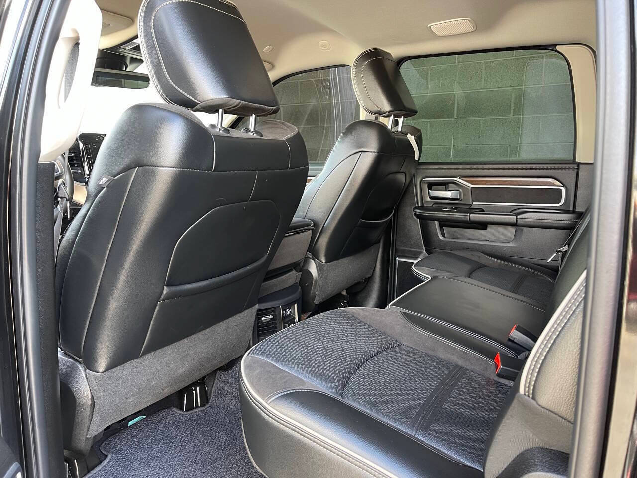 Used 2024 RAM 2500 Laramie w/ Safety Group AWD/4WD image 13