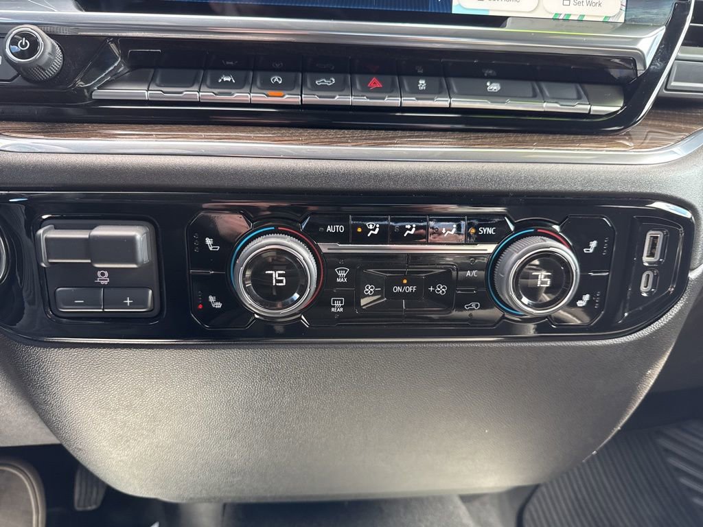 Used 2025 Chevrolet Silverado 1500 LT image 25