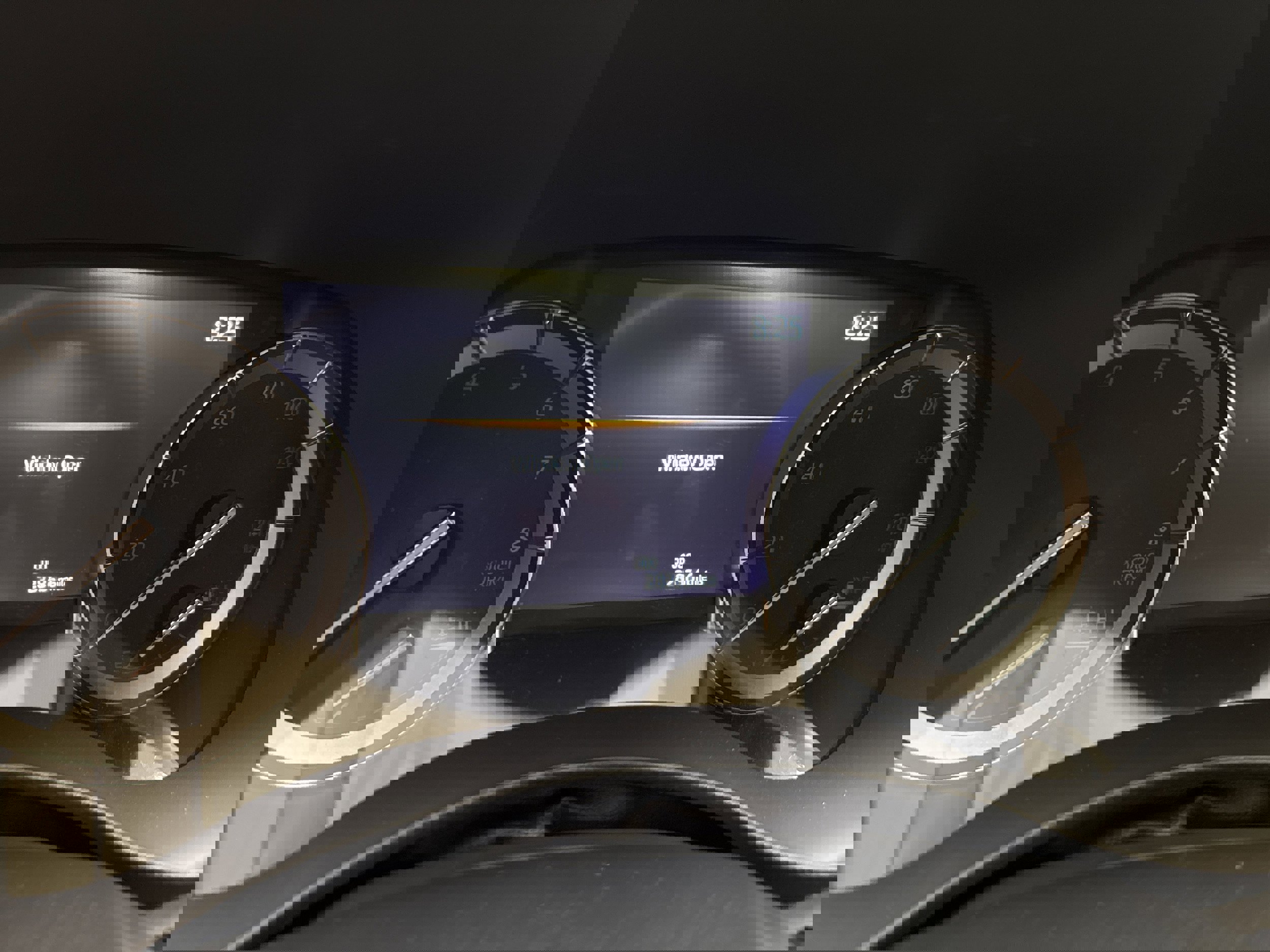 Used 2022 Toyota Highlander XLE image 5