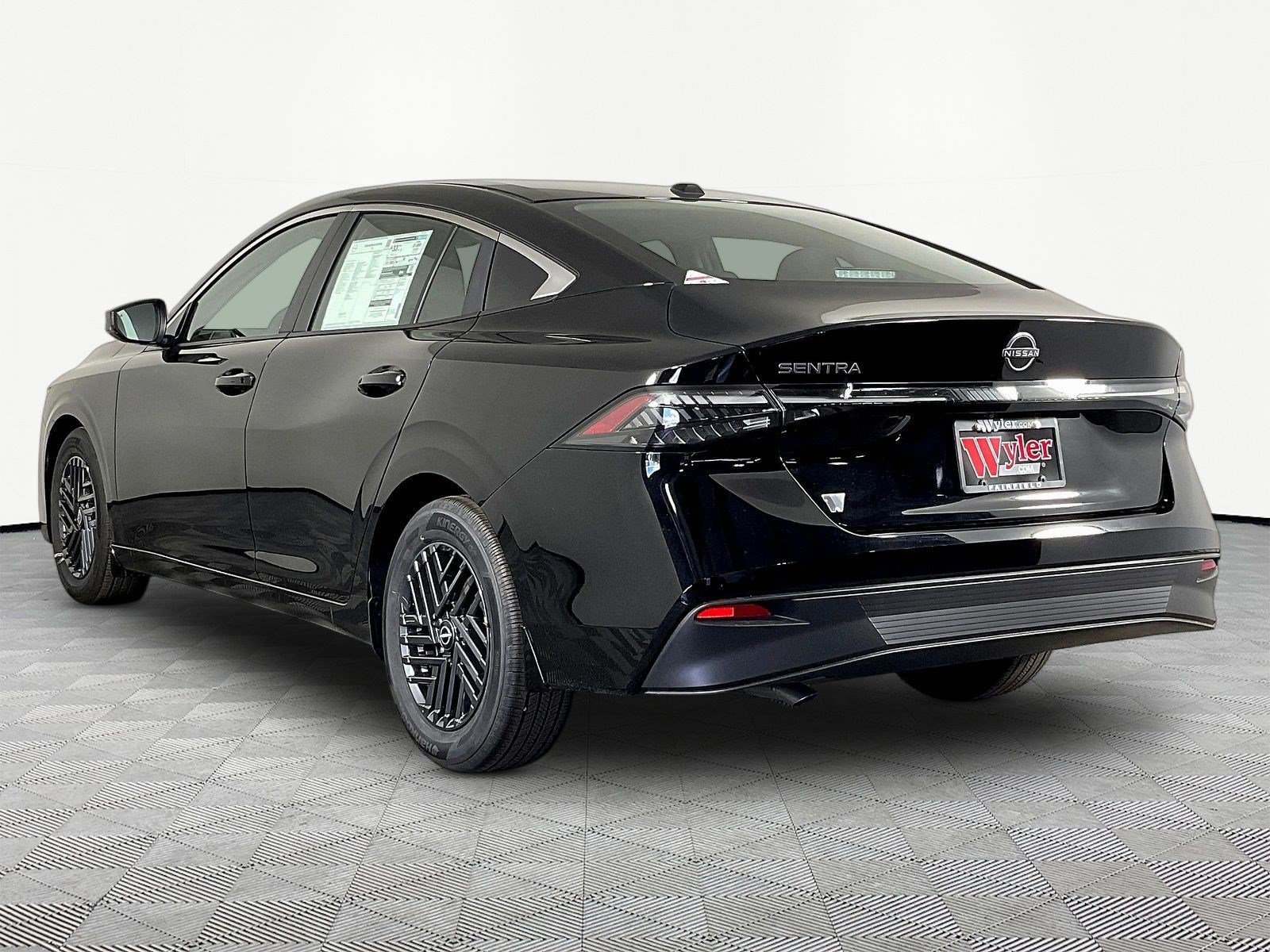 New 2026 Nissan Sentra SV w/ SV Convenience Package FWD image 4