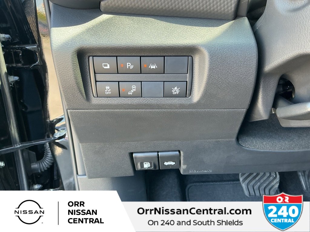 New 2025 Nissan Kicks Play S image 18