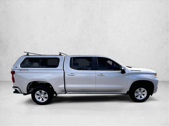 Used 2022 Chevrolet Silverado 1500 LT AWD/4WD image 5