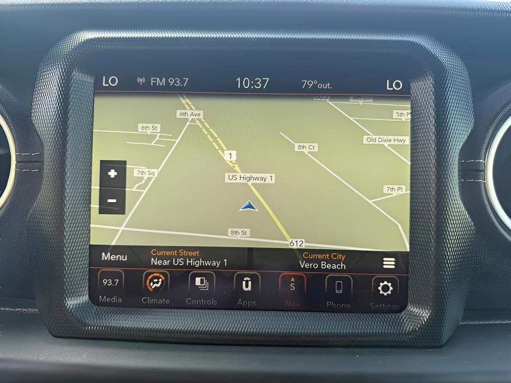 Used 2022 Jeep Wrangler Unlimited Sahara image 27