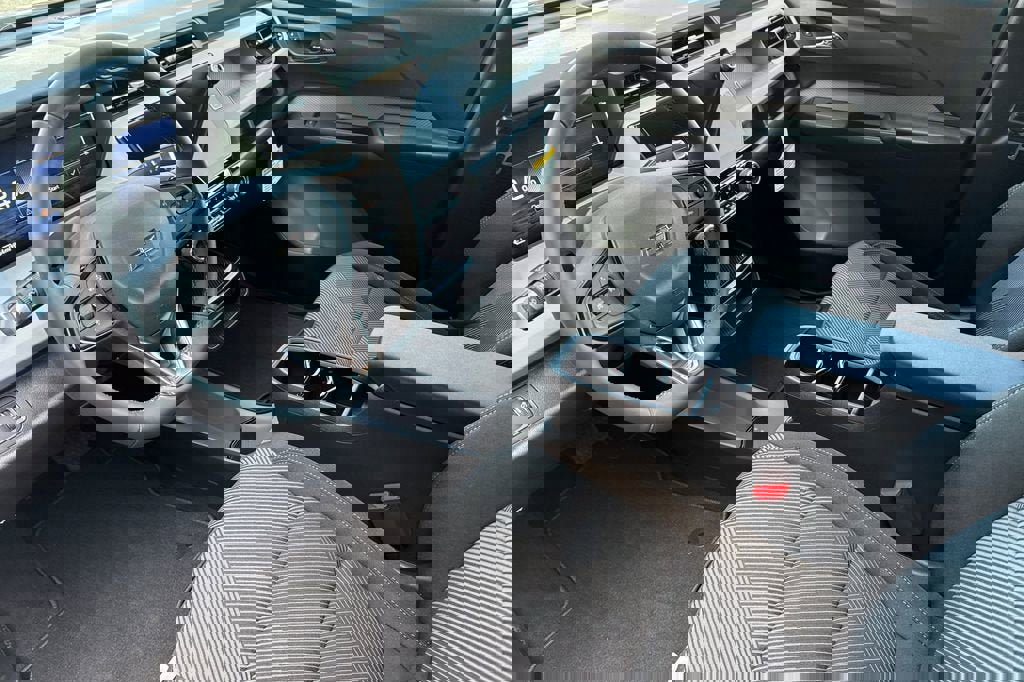 New 2027 Chevrolet Bolt LT w/ Comfort Package image 10