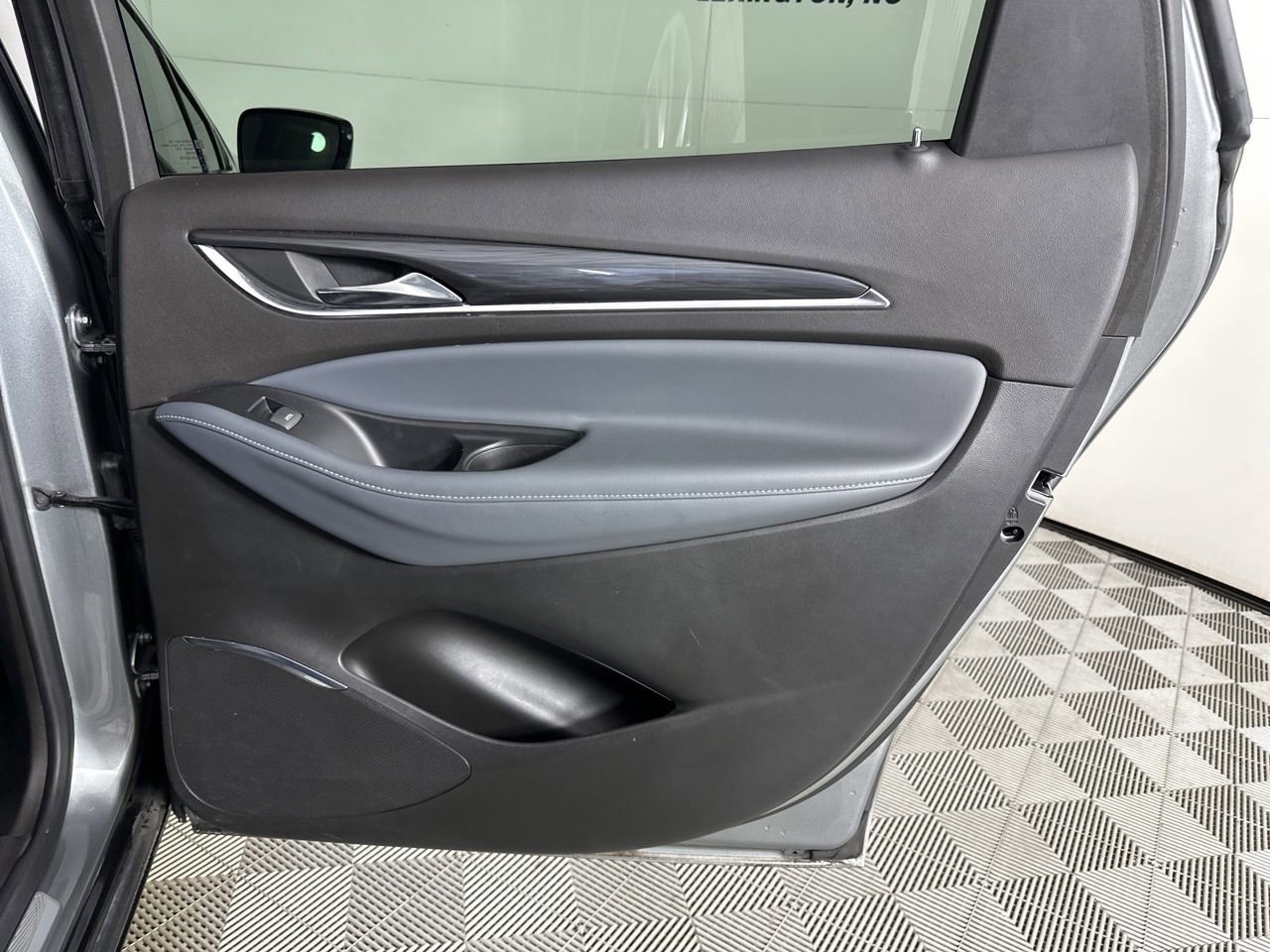 Used 2023 Buick Enclave Essence w/ Experience Buick Package image 30