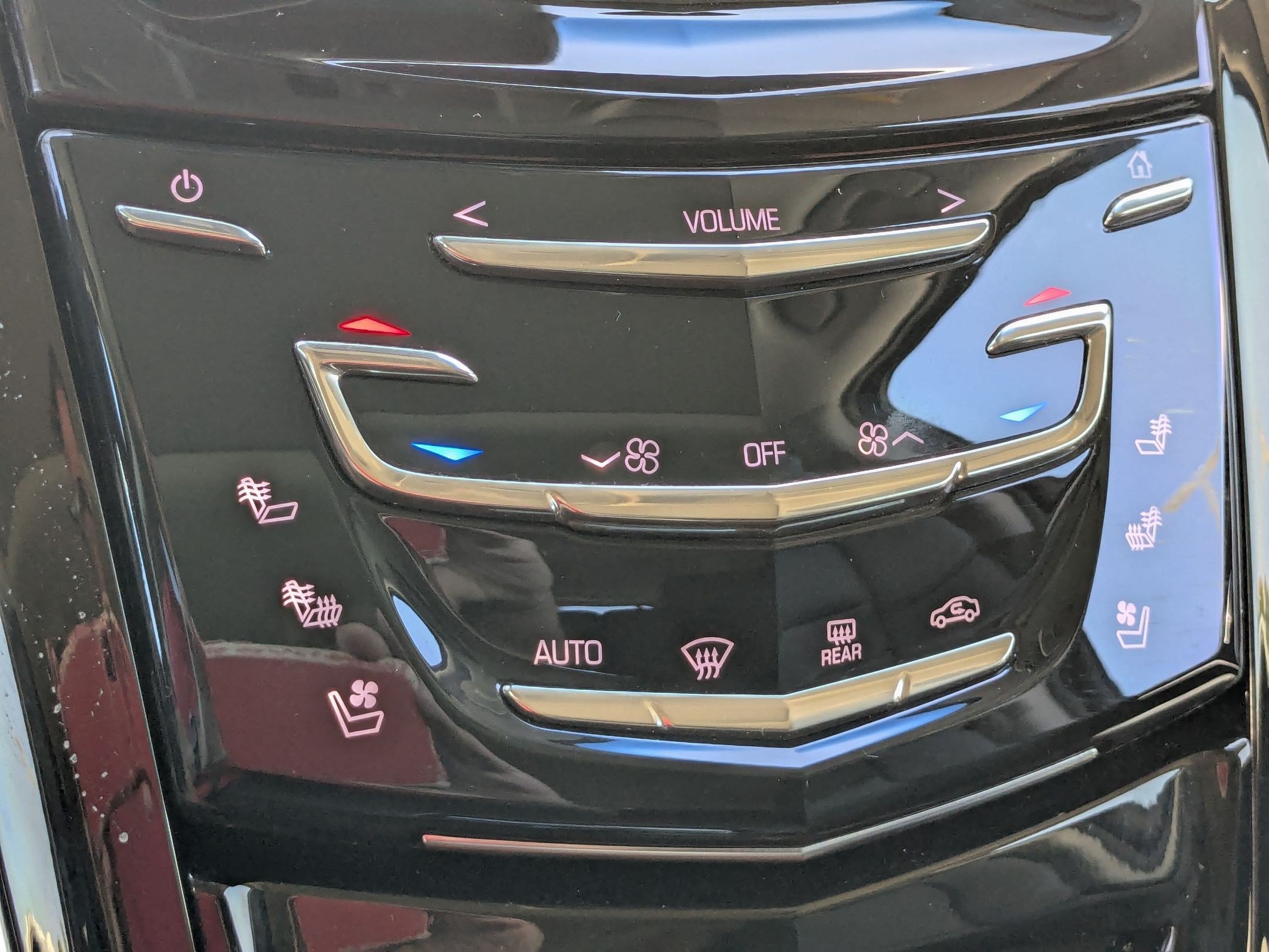 Used 2019 Cadillac Escalade Luxury AWD/4WD image 23