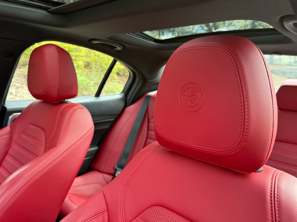 Used 2022 Alfa Romeo Giulia Veloce image 27
