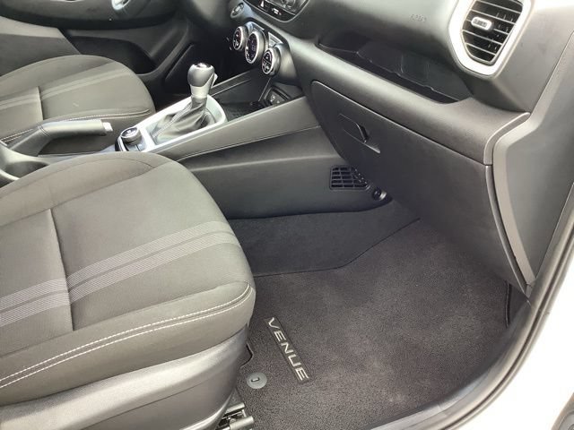 Certified 2026 Hyundai Venue SEL FWD image 26