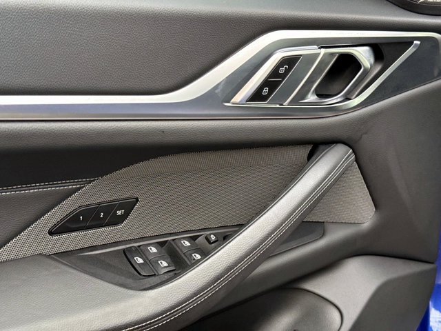Used 2026 BMW M440i w/ Premium Package RWD image 17