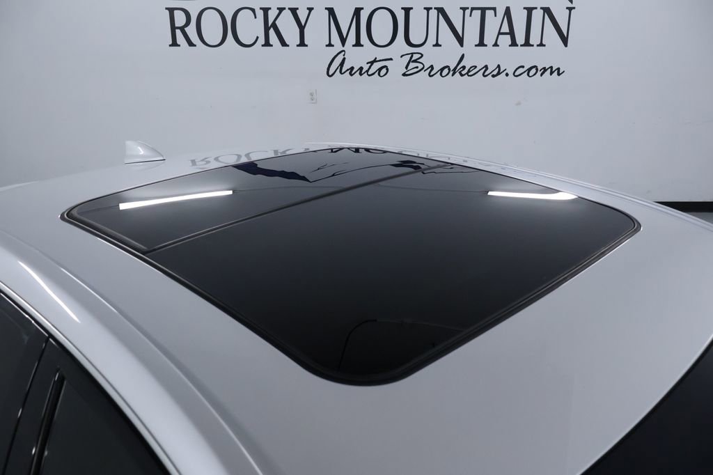 Used 2019 Cadillac CTS Luxury image 12