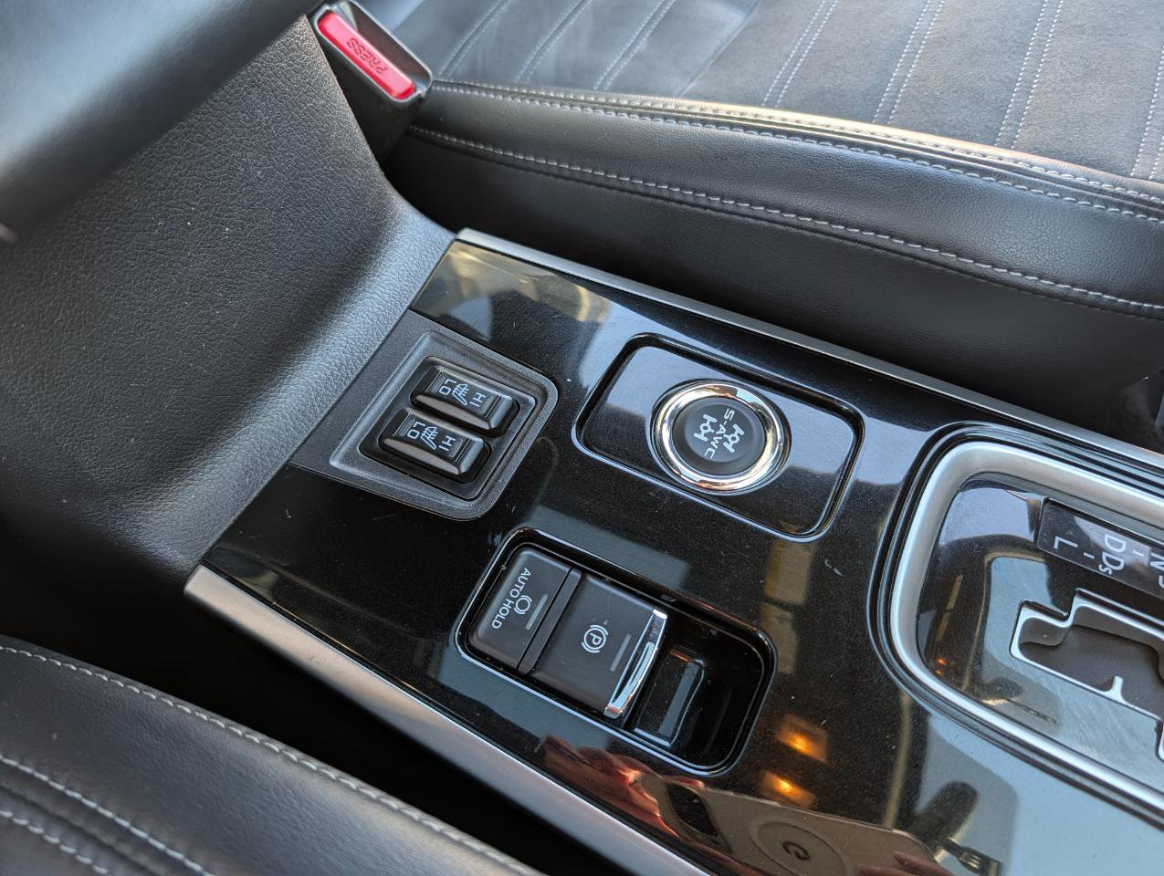 Used 2019 Mitsubishi Outlander SEL AWD/4WD image 11