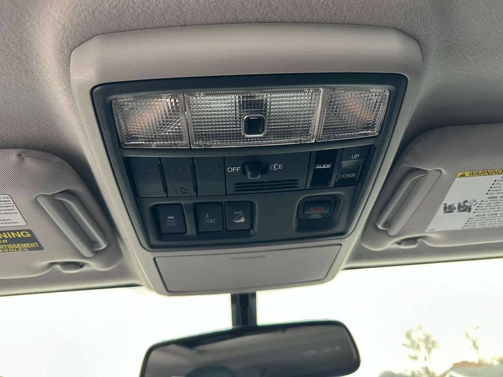 Used 2011 Toyota 4Runner Limited AWD/4WD image 21