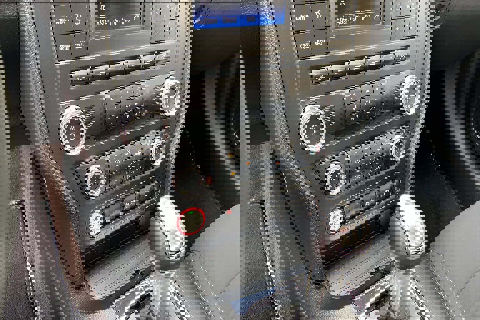 Used 2017 Ford Mustang EcoBoost image 32