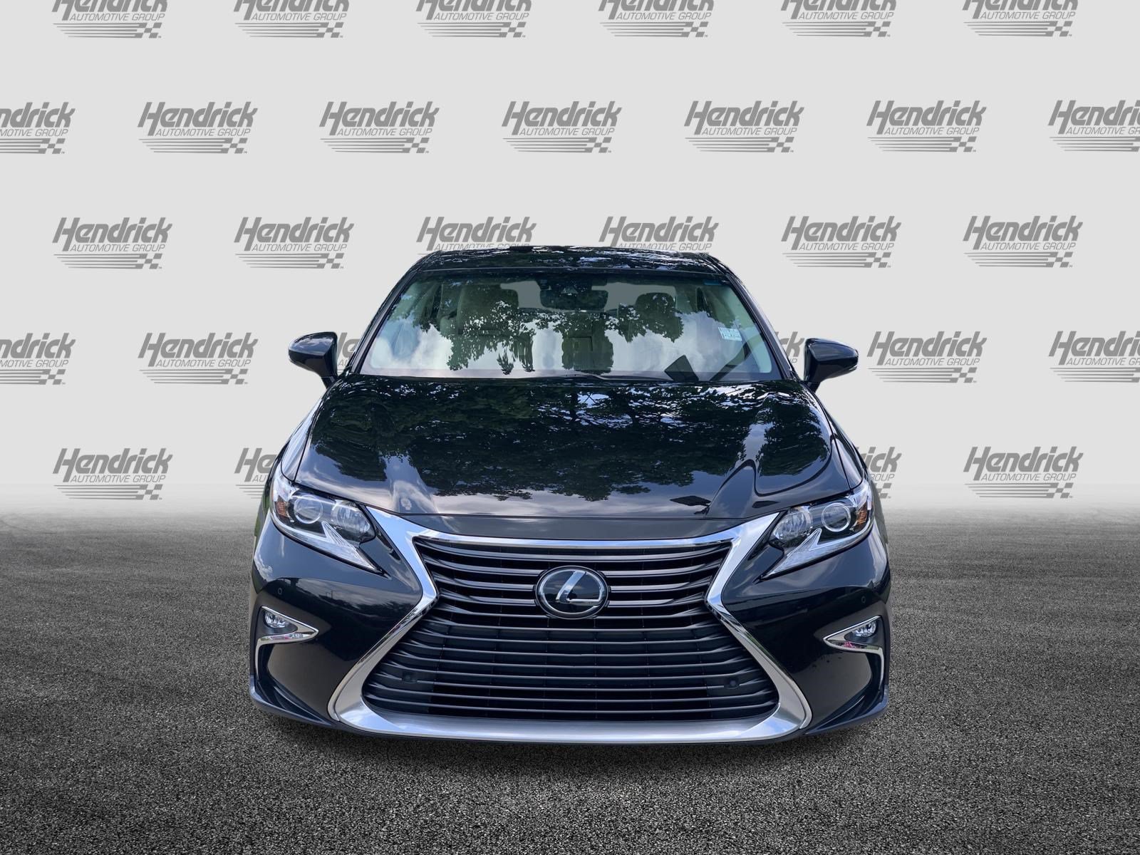 Used 2018 Lexus ES 350 w/ Navigation System Package FWD image 3