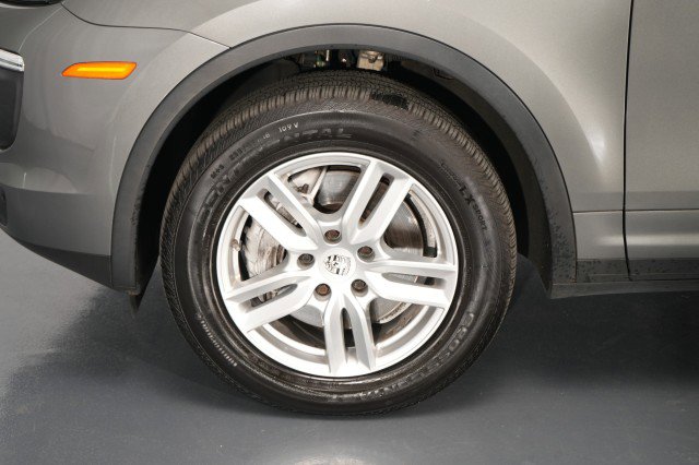 Used 2016 Porsche Cayenne image 18
