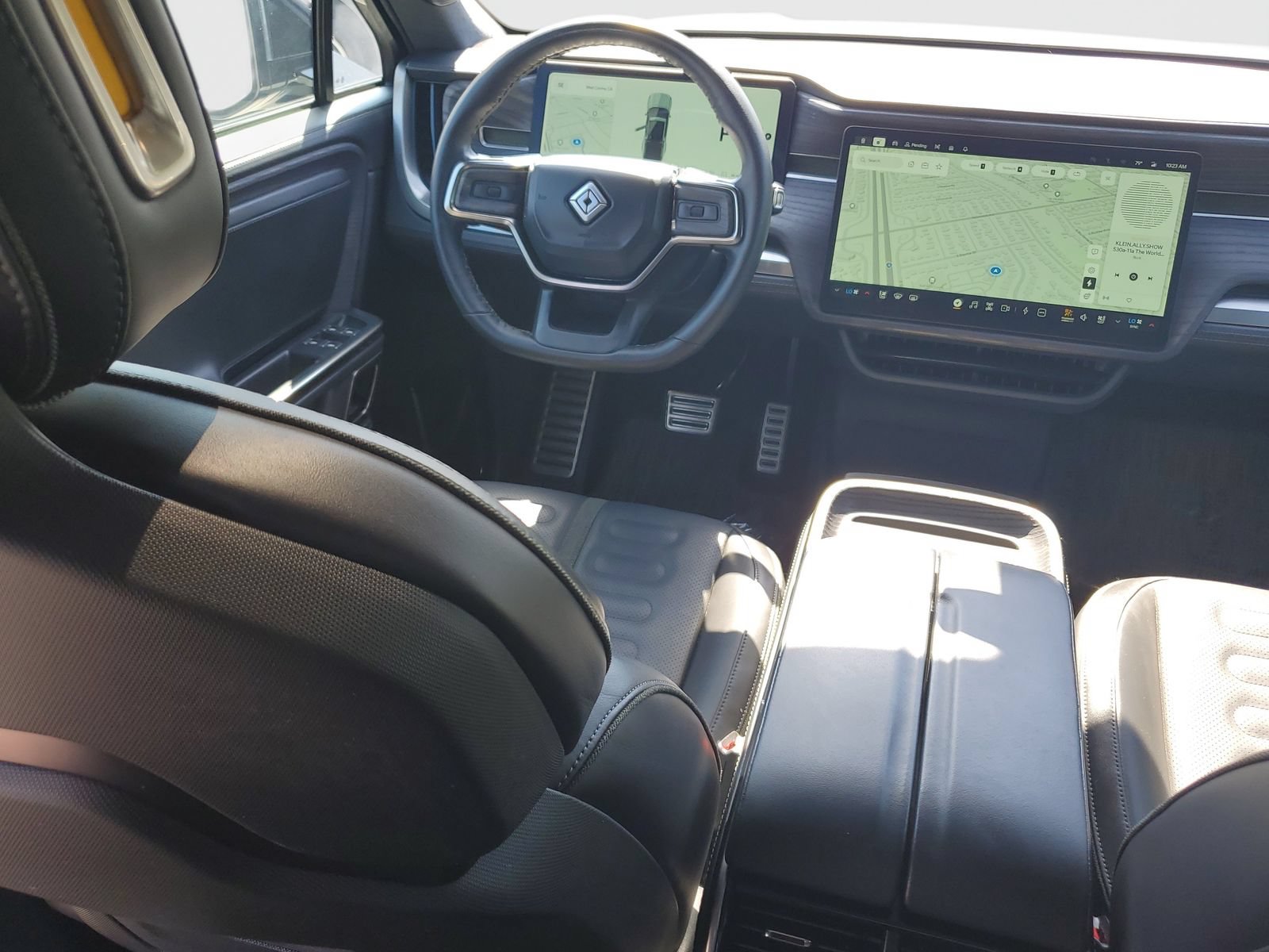 Used 2024 Rivian R1T Adventure Dual AWD/4WD image 11