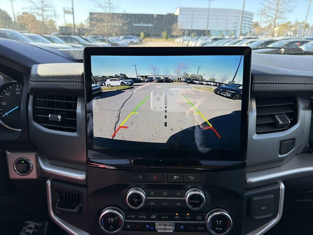 Used 2023 Ford Expedition Max XLT image 32