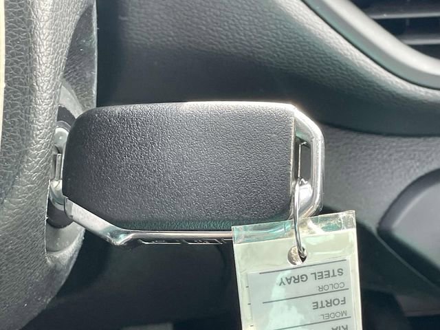Used 2022 Kia Forte LXS FWD image 24