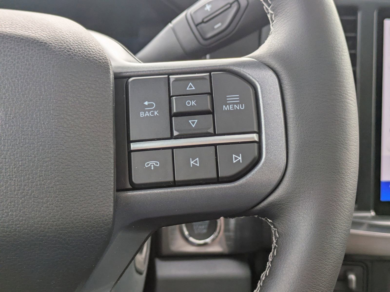 Certified 2026 Ford F250 Lariat w/ Black Appearance Package image 28