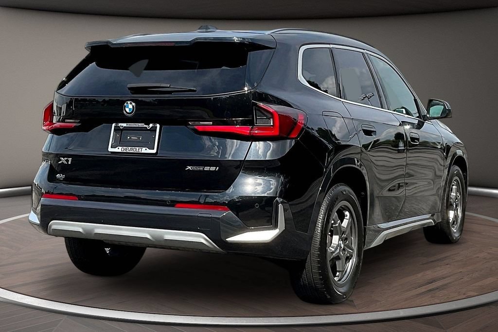 Used 2025 BMW X1 xDrive28i AWD/4WD image 6