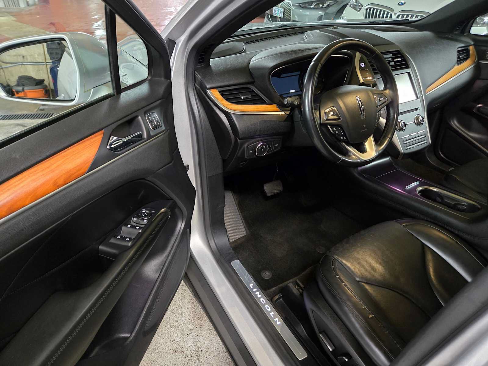 Used 2015 Lincoln MKC AWD w/ Equipment Group 102A Reserve image 17
