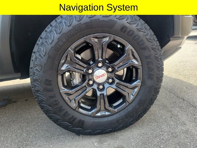 Used 2024 GMC Canyon Elevation w/ Convenience Package AWD/4WD image 8