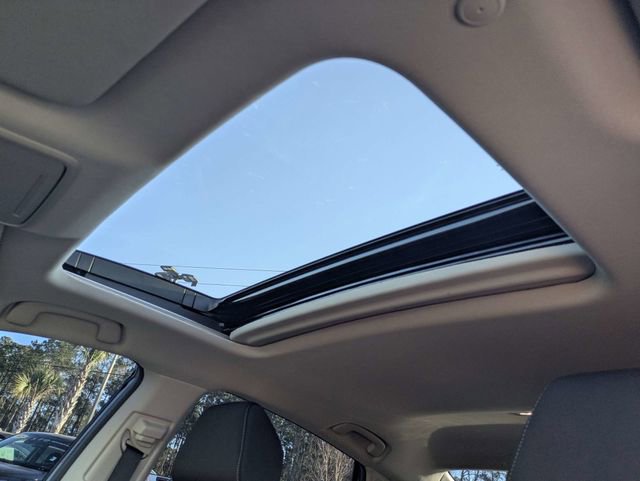 Used 2025 Honda Accord SE image 19