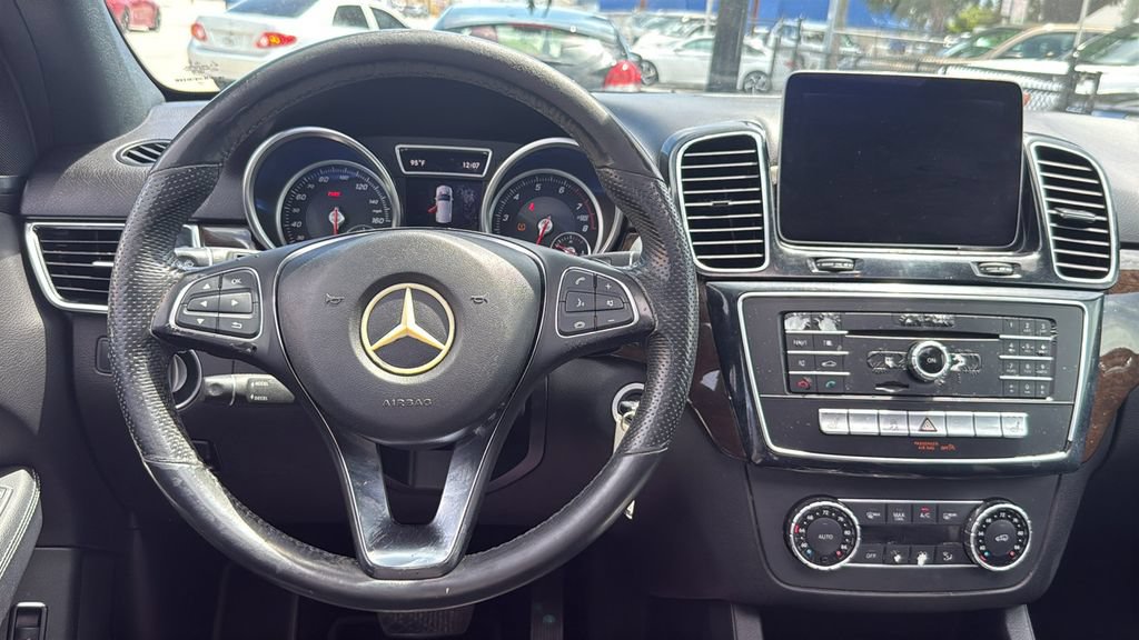 Used 2018 Mercedes-Benz GLE 350 image 29