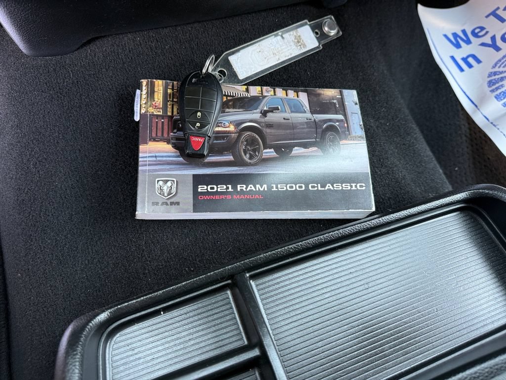 Used 2021 RAM 1500 Classic SLT AWD/4WD image 29