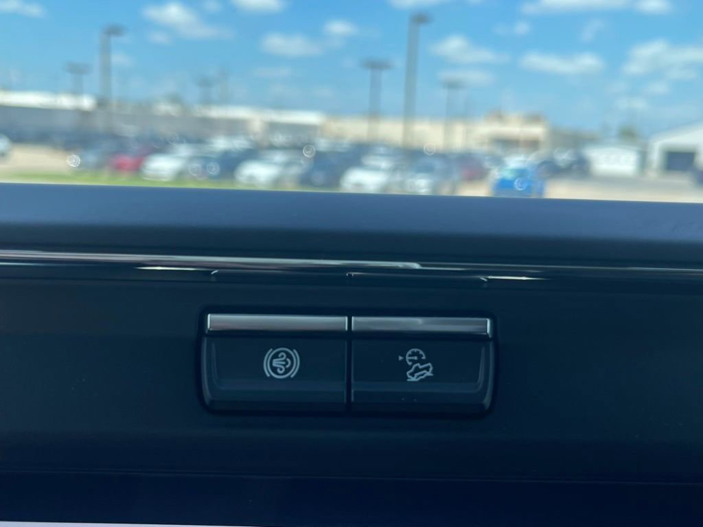 New 2025 Ford F250 Lariat w/ Lariat Ultimate Package image 29