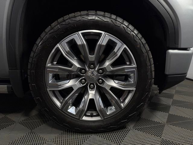 Used 2024 GMC Sierra 1500 Denali AWD/4WD image 11