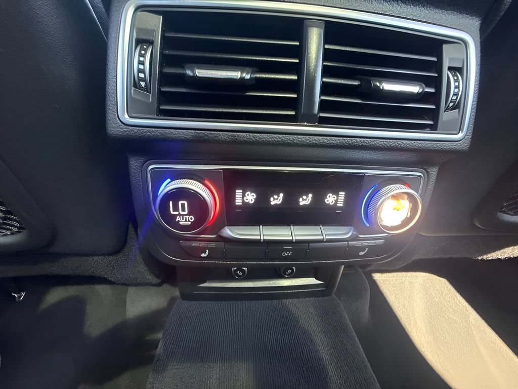 Used 2018 Audi Q7 3.0T Prestige w/ Prestige Package AWD/4WD image 12