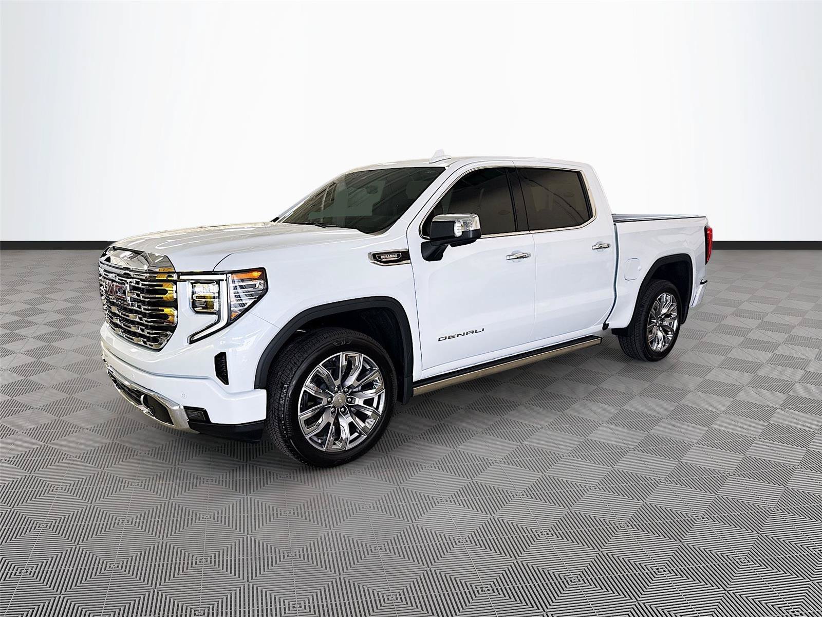 Used 2026 GMC Sierra 1500 Denali AWD/4WD image 3