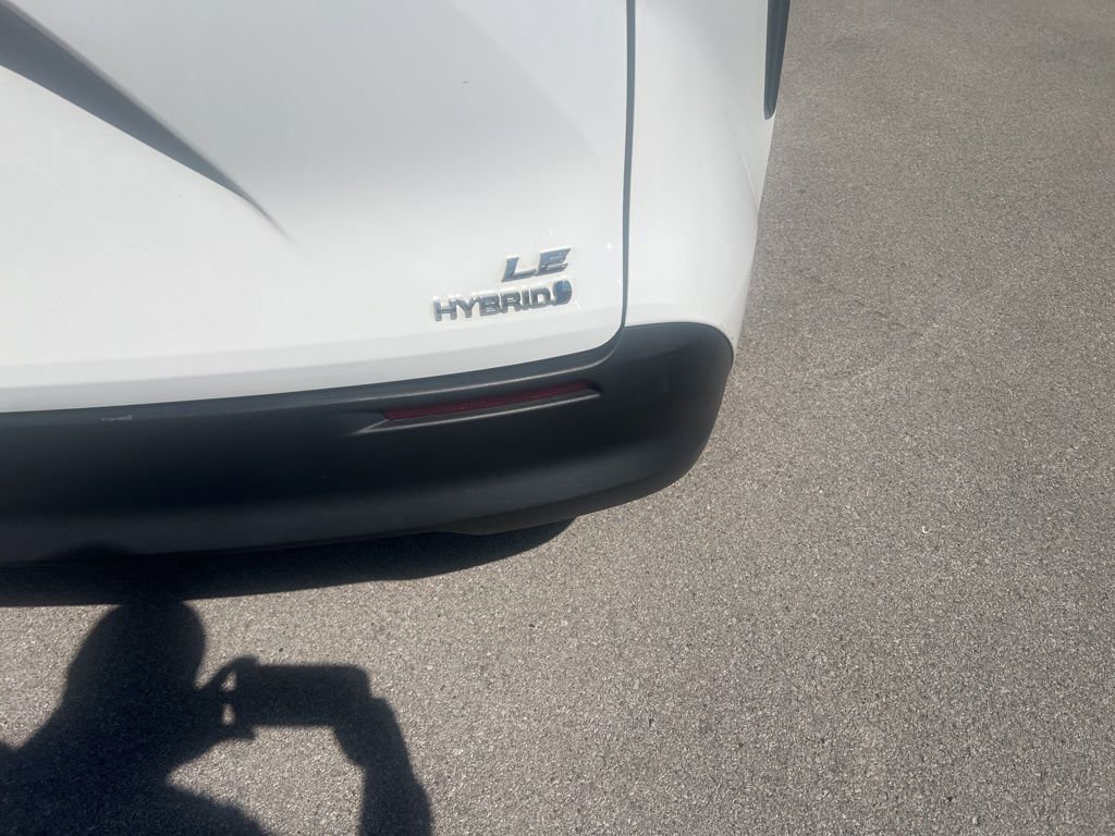 Used 2021 Toyota Sienna LE image 14