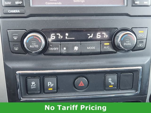 Used 2018 Nissan Titan SV w/ SV Convenience Package image 19